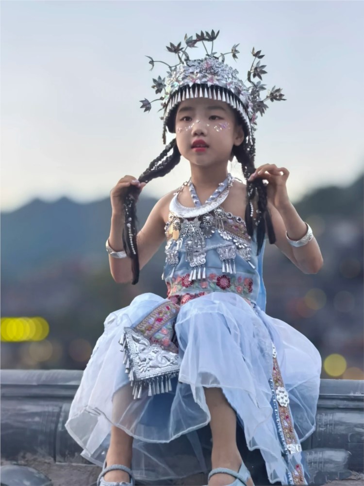New light blue family-friendly - Portrait Photography With Lighting 评论和价格
