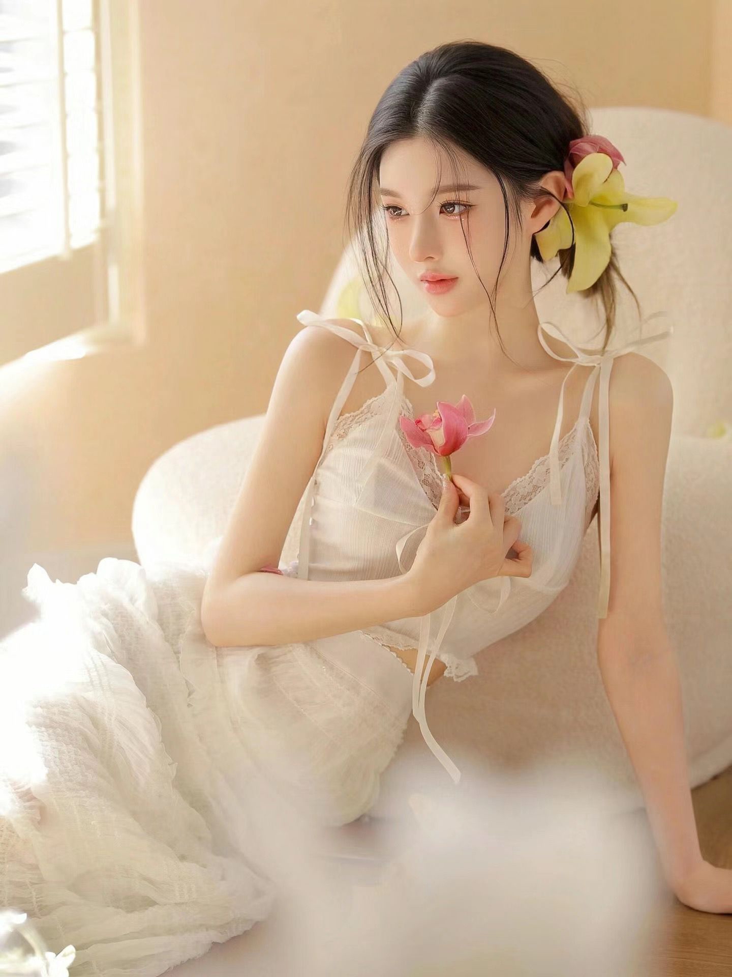 Romantic Light Oxygen Girl Fee - Lighting In Photography Studio 评论和价格